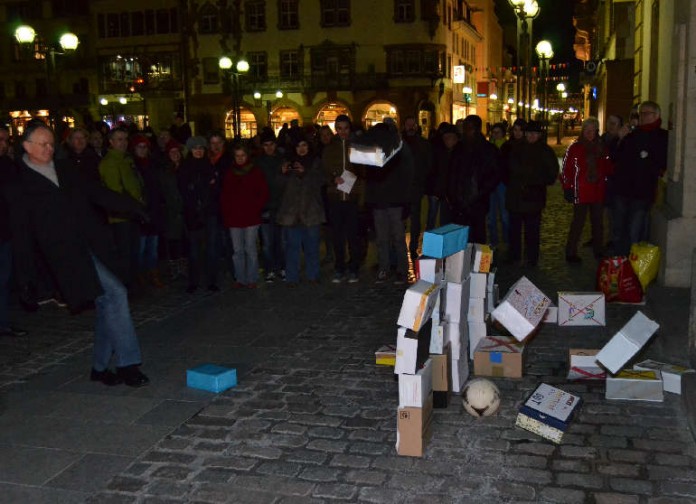 Oberbürgermeister Hans-Dieter Schlimmer zerschießt die "Mauer aus Vorurteilen" der AG gegen Rechts des OHG